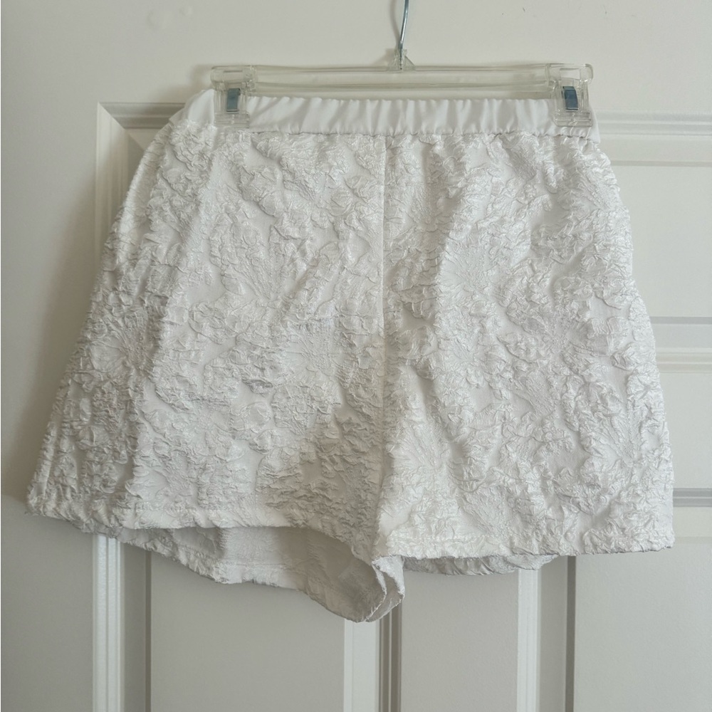 White Two Piece Set - Picture 8 of 9